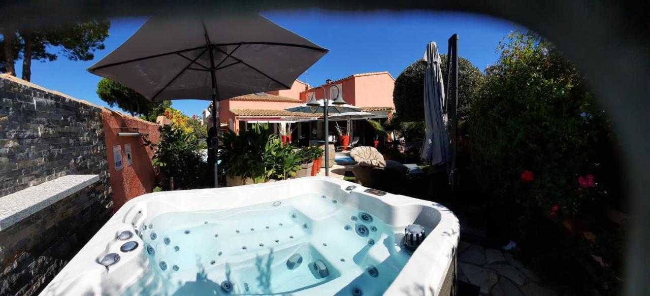 Hebergement Chambre D'Hotes Grau Du Roi Mas Des Marines Piscine Adult Only Le Grau-du-Roi Luaran gambar