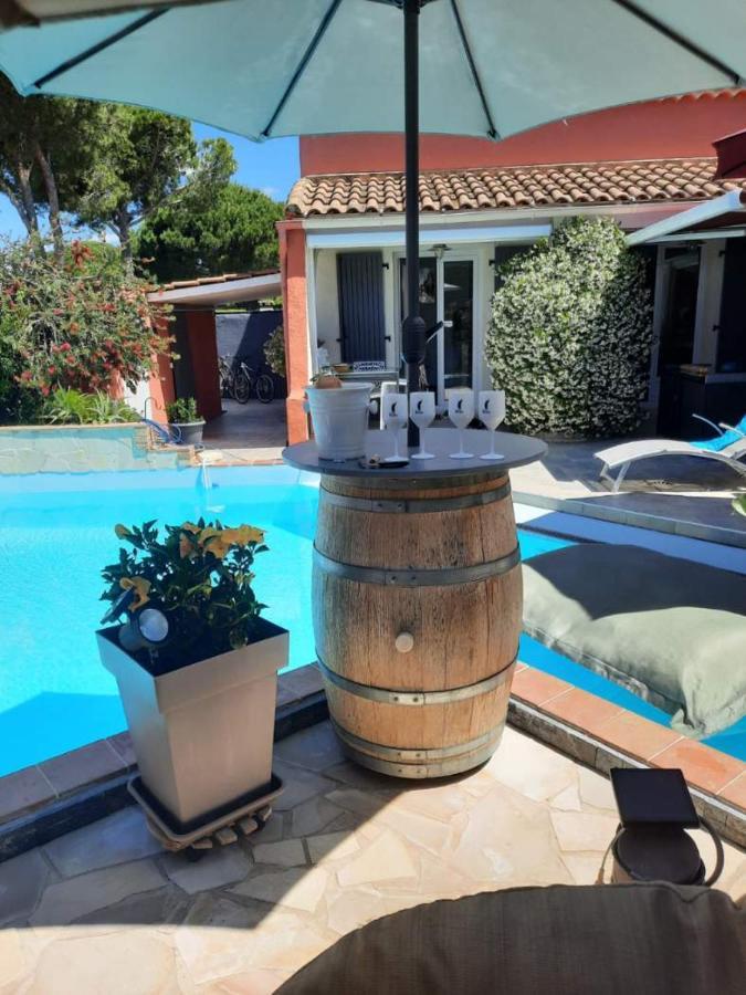 Hebergement Chambre D'Hotes Grau Du Roi Mas Des Marines Piscine Adult Only Le Grau-du-Roi Luaran gambar